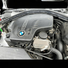 Laden Sie das Bild in den Galerie-Viewer, Motorblock BMW F22 N20B20B 2.0 157TKm 2014 Benzin Unkomplett MOT2892696707gk