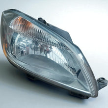 Laden Sie das Bild in den Galerie-Viewer, Frontscheinwerfer Skoda Fabia 5J1941016C Rechts Scheinwerfer Headlight