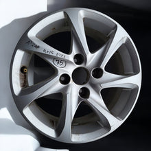 Load image into Gallery viewer, 1x Alufelge 15 Zoll 6.0&quot; 4x108 23ET Glanz Silber 9673773577 Peugeot Rim Wheel