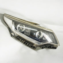 Load image into Gallery viewer, Frontscheinwerfer Kia Optima D492132220 Rechts Scheinwerfer Headlight