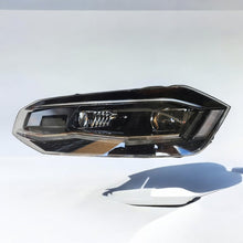 Laden Sie das Bild in den Galerie-Viewer, Frontscheinwerfer VW Polo 2G1941035B LED Links Scheinwerfer Headlight