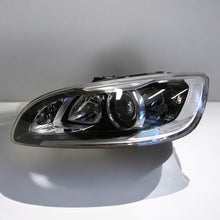 Load image into Gallery viewer, Frontscheinwerfer Volvo V60 31420261 Xenon Links Scheinwerfer Headlight SCH1641402125ov