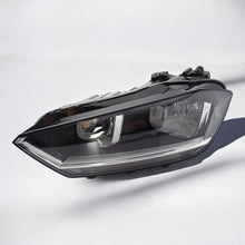 Laden Sie das Bild in den Galerie-Viewer, Frontscheinwerfer VW Sportsvan 517941005B Links Scheinwerfer Headlight