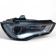 Load image into Gallery viewer, Frontscheinwerfer Audi A3 8V0941032 Bi-Xenon Rechts Scheinwerfer Headlight SCH2865525648xy