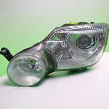 Laden Sie das Bild in den Galerie-Viewer, Frontscheinwerfer Skoda Yeti 5L1941015B Xenon Ein Stück (Rechts oder Links)