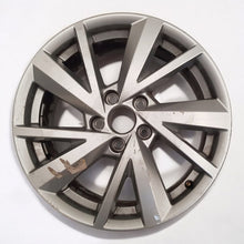 Laden Sie das Bild in den Galerie-Viewer, 1x Alufelge 16 Zoll 6.5&quot; 5x100 40ET Glanz Silber 81A601025 Audi Q2 Rim Wheel
