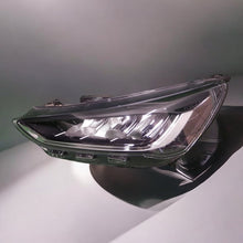 Laden Sie das Bild in den Galerie-Viewer, Frontscheinwerfer Ford Focus NX7B-13E015-CF LED Links Scheinwerfer Headlight SCH2536120645rl