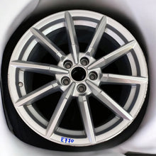 Load image into Gallery viewer, 1x Alufelge 18 Zoll 8.5" 5x112 50ET Glanz Silber 8S0601025C Audi Tt Rim Wheel FEL3654796046le