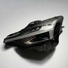 Laden Sie das Bild in den Galerie-Viewer, Frontscheinwerfer Polestar 2 II P31698070 Links Scheinwerfer Headlight