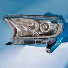 Load image into Gallery viewer, Frontscheinwerfer Ford Ranger JB3B-13D154-J Links Scheinwerfer Headlight