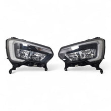 Laden Sie das Bild in den Galerie-Viewer, Frontscheinwerfer Renault Master III 260105567R 260607867R Rechts oder Links SCH2691610586vf