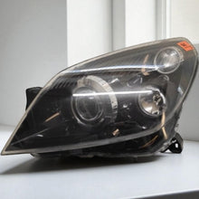Laden Sie das Bild in den Galerie-Viewer, Frontscheinwerfer Opel Astra H Xenon Links Scheinwerfer Headlight SCH2471664099ws