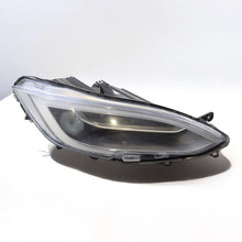Laden Sie das Bild in den Galerie-Viewer, Frontscheinwerfer Tesla Model S 1053575-00-B 1053575105357500B LED Rechts