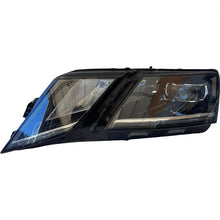 Laden Sie das Bild in den Galerie-Viewer, Frontscheinwerfer Skoda Octavia 5E1941015D Links Scheinwerfer Headlight SCH3938477207to