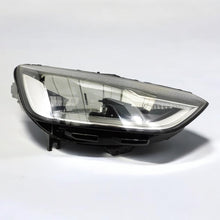 Laden Sie das Bild in den Galerie-Viewer, Frontscheinwerfer Audi A4 B9 8W0941012 Rechts Scheinwerfer Headlight