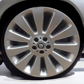 1x Alufelge 19 Zoll 8.5