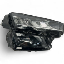 Load image into Gallery viewer, Frontscheinwerfer Skoda Karoq I 57B941010 LED Rechts Scheinwerfer Headlight SCH3120093309gx
