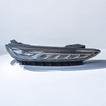 Laden Sie das Bild in den Galerie-Viewer, Frontscheinwerfer Hyundai Kona 92208-J90 Rechts Scheinwerfer Headlight SCH1134058794by