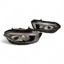 Laden Sie das Bild in den Galerie-Viewer, Frontscheinwerfer Mercedes-Benz W177 A1779063705 A1779064803 Full LED Ein Satz SCH9605002636rt