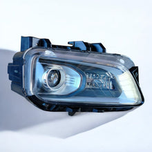 Laden Sie das Bild in den Galerie-Viewer, Frontscheinwerfer Hyundai Kona 92102J9100 Rechts Scheinwerfer Headlight