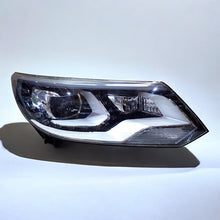 Load image into Gallery viewer, Frontscheinwerfer VW Tiguan 5N1941034 Xenon Rechts Scheinwerfer Headlight