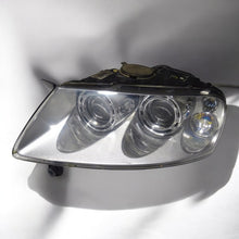Laden Sie das Bild in den Galerie-Viewer, Frontscheinwerfer VW Touareg 7L6941015BK 89307851 Xenon Links Headlight