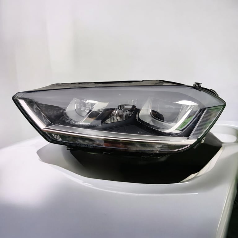 Frontscheinwerfer Mazda Golf Sportsvan 517941031B Xenon Links Headlight