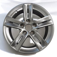 Load image into Gallery viewer, 1x Alufelge 15 Zoll 6.5&quot; 5x108 42ET Glanz Silber Peugeot 308 Sw Rim Wheel