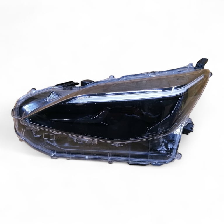 Frontscheinwerfer Toyota Yaris Cross 0D-310 LED Links Scheinwerfer Headlight SCH1560064748ha