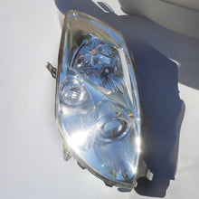 Laden Sie das Bild in den Galerie-Viewer, Frontscheinwerfer Toyota Auris 81150-02460 Links Scheinwerfer Headlight