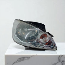 Load image into Gallery viewer, Frontscheinwerfer Hyundai Getz 92102-0B500 Rechts Scheinwerfer Headlight