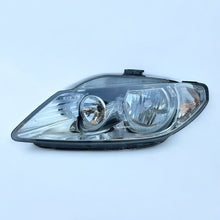 Laden Sie das Bild in den Galerie-Viewer, Frontscheinwerfer Seat Exeo 3R1941005E Links Scheinwerfer Headlight