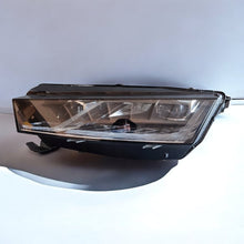 Laden Sie das Bild in den Galerie-Viewer, Frontscheinwerfer Skoda Octavia IV 5E4941015A LED Links Scheinwerfer Headlight SCH2734640054ht