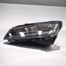 Laden Sie das Bild in den Galerie-Viewer, Frontscheinwerfer Skoda Superb III 3V1941015D LED Links Scheinwerfer Headlight