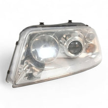 Laden Sie das Bild in den Galerie-Viewer, Frontscheinwerfer Seat Alhambra 7M3941015S Xenon Ein Stück (Rechts oder Links)