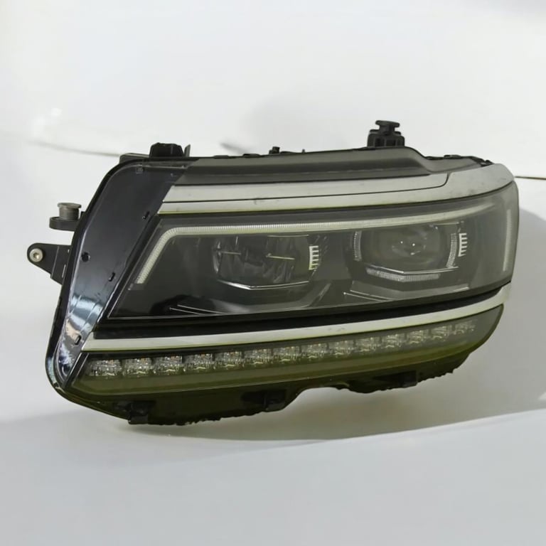 Frontscheinwerfer VW Tiguan 5NB941081E Links Scheinwerfer Headlight