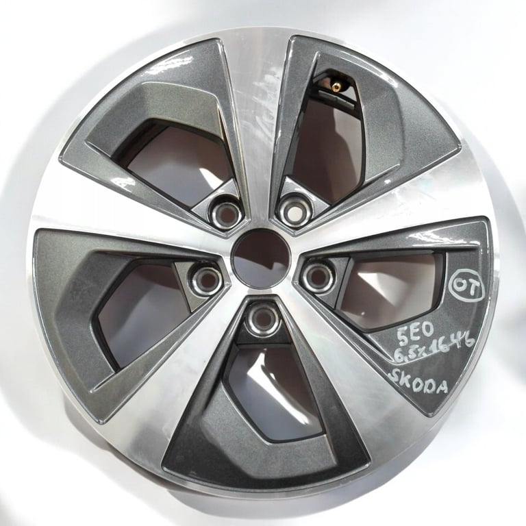 1x Alufelge 16 Zoll 6.5" 5x112 46ET Glanz Schwarz 5E0601025AP Skoda Octavia Iii FEL2519497692yf