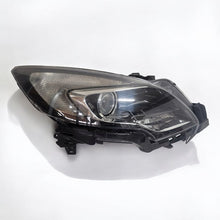 Laden Sie das Bild in den Galerie-Viewer, Frontscheinwerfer Opel Zafira C 13399859RH Rechts Scheinwerfer Headlight