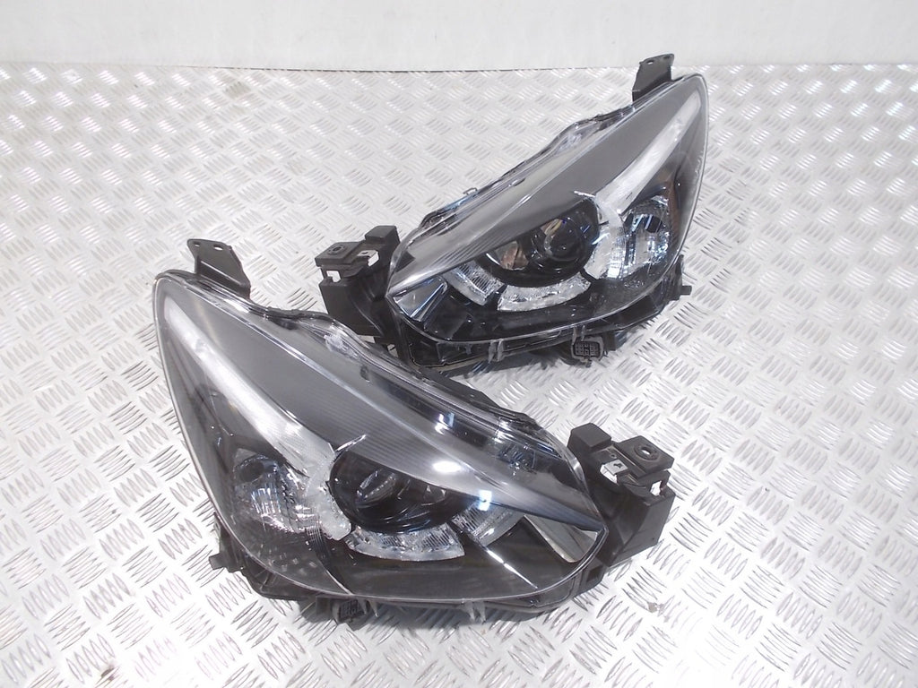 Frontscheinwerfer Mazda 2 Dl D09K-51040 D09K-51030 LED Rechts oder Links