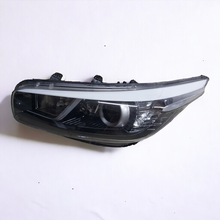 Load image into Gallery viewer, Frontscheinwerfer Kia Ceed 92101-A2441 Xenon Links Scheinwerfer Headlight