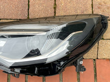 Laden Sie das Bild in den Galerie-Viewer, Frontscheinwerfer Opel Astra 39158005 662588537 LED Links Scheinwerfer Headlight