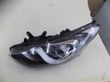 Laden Sie das Bild in den Galerie-Viewer, Frontscheinwerfer Hyundai I30 92101-A6000 Links Scheinwerfer Headlight