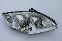 Laden Sie das Bild in den Galerie-Viewer, Frontscheinwerfer Renault Laguna III 260100035R 89901837 Xenon Rechts Headlight