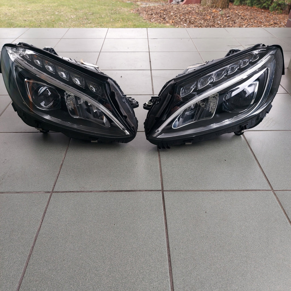 Frontscheinwerfer Mercedes-Benz 2059063803 2059062504 LED Rechts oder Links