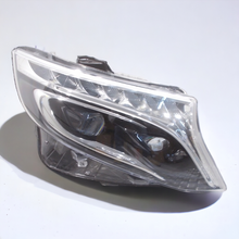 Laden Sie das Bild in den Galerie-Viewer, Frontscheinwerfer Mercedes-Benz Vito A4479061501 LED Rechts Headlight