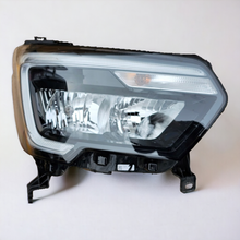 Laden Sie das Bild in den Galerie-Viewer, Frontscheinwerfer Renault Master III 260105567R LED Rechts Headlight