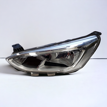 Laden Sie das Bild in den Galerie-Viewer, Frontscheinwerfer Ford Focus JX7B-13W030-AE Links Scheinwerfer Headlight